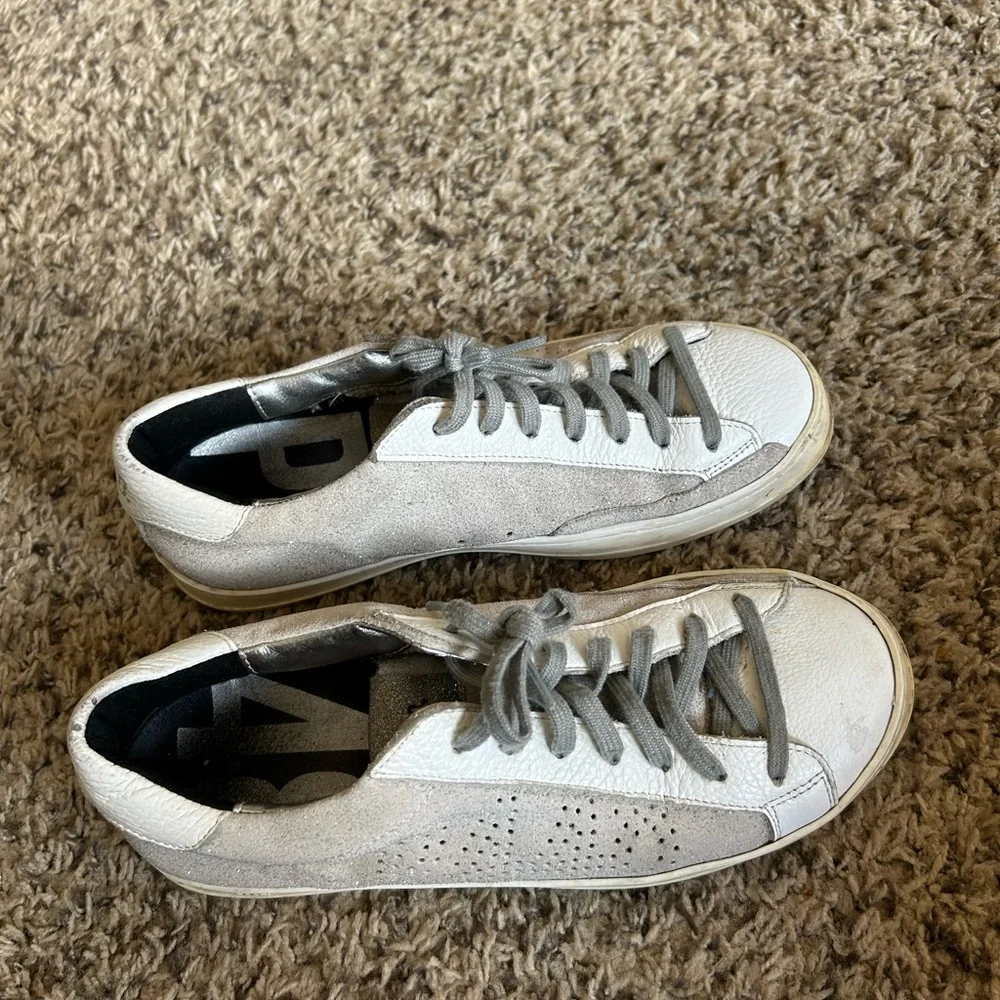 P448 Kids Silver and White Lace-Up Sneakers